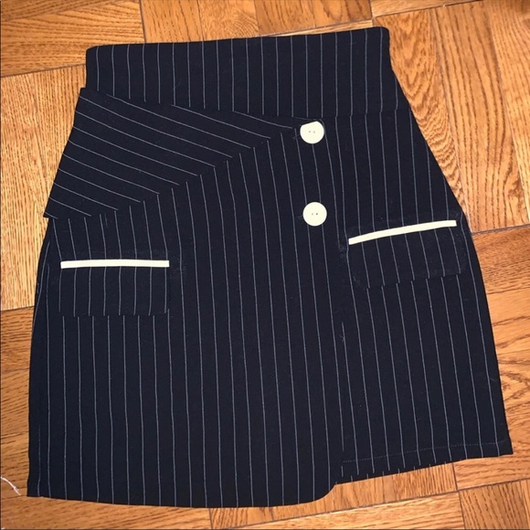 NWOT Revolve Pinstripe Miniskirt - Picture 2 of 4
